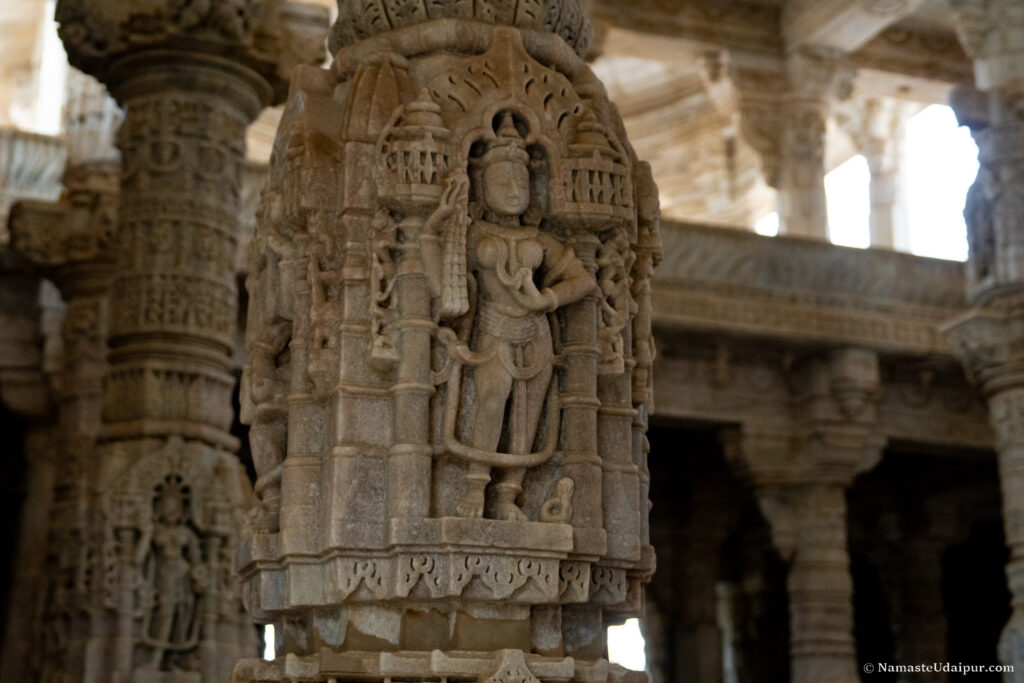 Pillar carving, ranakpur temple